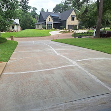 Concrete-Driveway-Refresh-Surface-Renewed 0